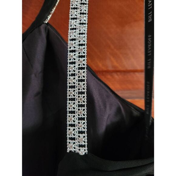 Bill Levkoff size 14 Black and Silver full length gown.  Stunning 😍 - Picture 11 of 11